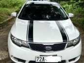 Cần bán Kia Forte đời 2010, màu trắng còn mới