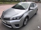 Cần bán gấp Toyota Corolla altis sản xuất 2016, màu bạc