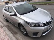 Cần bán gấp Toyota Corolla altis sản xuất 2016, màu bạc