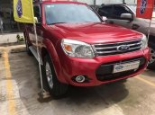 Cần bán xe Ford Everest 2.5L 4x2 MT đời 2014, màu đỏ 