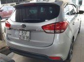 Bán Kia Rondo GAT 2.0AT màu bạc, số tự động, sản xuất 2015, biển Sài Gòn, lăn bánh 56000km