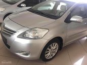 Cần bán gấp Toyota Vios 1.5E năm 2010, màu bạc 