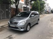 Mình bán Toyota Innova G 2014 số tự động, màu bạc xe đẹp zin nguyên