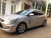 Cần bán Hyundai Accent 1.6GDi sản xuất 2011, màu bạc số tự động giá cạnh tranh