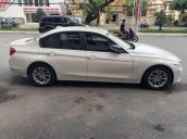 Bán BMW 320i sản xuất 2012, màu trắng, xe nhập