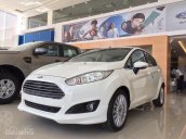 Cần bán xe Ford Fiesta sản xuất 2018, màu trắng