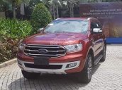 Bán Ford Everest 2018 mới 100% khuyến mãi lớn, đủ màu, tặng phụ kiện, hỗ trợ trả góp 85%. LH: 033.613.5555