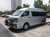 Bán xe Toyota Hiace 3.0L MT đời 2019, màu bạc, nhập khẩu nguyên chiếc