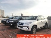 Bán Fortuner máy dầu - Sẵn xe giao ngay - Liên hệ giá tốt nhất, , 099-347-7777 Ký chính hãng