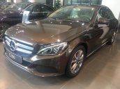 Bán xe Mercedes C200 sản xuất 2018 cùng nhiều quà tặng đi kèm. LH 0968 758 698