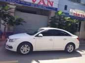 Chevrolet Cruze LT 2017, số sàn, màu trắng tuyết phom mới