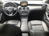 Bán xe Mercedes CLA200 đời 2016, cũ chính hãng