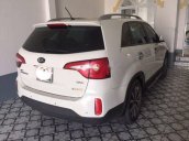 Cần bán Kia Sorento GATH 2.2 AT sản xuất năm 2014, màu trắng, odo hơn 3 vạn, như xe mới