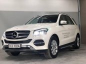 Bán xe Mercedes GLE400 sản xuất 2016, màu trắng như mới