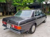 Bán xe cổ Mercedes 230E - Sản xuất 1982