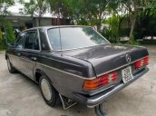 Bán xe cổ Mercedes 230E - Sản xuất 1982