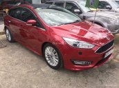 Cần bán Ford Focus Titanium năm sản xuất 2016, màu đỏ, giá tốt