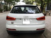 Cần bán gấp Audi Q3 AT năm 2014, màu trắng, nhập khẩu nguyên chiếc