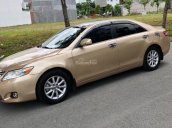 Bán Toyota Camry 2.5LE sản xuất năm 2009, màu vàng, nhập khẩu 