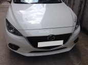 Cần bán xe Mazda 3 sedan đời 2016 số tự động màu trắng, chạy lướt 19.000km