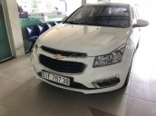 Bán Chevrolet Cruze năm sản xuất 2016, màu trắng, giá 448tr