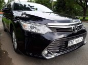 Bán Toyota Camry 2.0E đời 2016, màu đen, hơn 20.000km