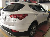 Cần bán Hyundai Santa Fe năm sản xuất 2016, màu trắng, xe zin 99%