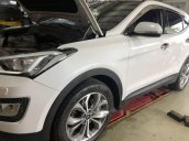 Cần bán Hyundai Santa Fe năm sản xuất 2016, màu trắng, xe zin 99%