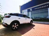 Cần bán xe Peugeot 3008 1.6 AT đời 2018, màu trắng