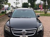 Bán xe Volkswagen Tiguan 2.0 AT năm sản xuất 2010, màu đen, nhập khẩu 