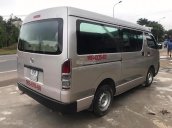 Cần bán gấp Toyota Hiace 2.5 đời 2005, màu hồng