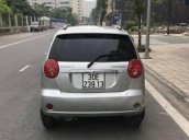 Cần bán Chevrolet Spark MT sản xuất năm 2011, màu trắng, xe cực đẹp