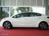 Bán Kia Cerato 2.0 2018 màu trắng, mới 100%, chỉ trả trước 160 triệu là lấy xe về, hỗ trợ vay ngân hàng 90% giá trị xe