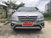 Gia đình bán Toyota Innova 2.0 E sản xuất 2016, màu bạc