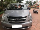 Cần bán xe Hyundai Grand Starex 2014, màu bạc số sàn