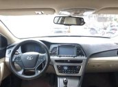 Cần bán gấp Hyundai Sonata AT sản xuất năm 2015, màu trắng, nhập khẩu 