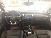 Bán ô tô Toyota Fortuner V 4X2 AT 2017 - Màu đen