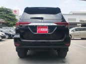 Bán ô tô Toyota Fortuner V 4X2 AT 2017 - Màu đen