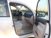 Bán xe Toyota Land Cruiser, sản xuất năm 2018, màu trắng, xe nhập