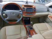 Bán Toyota Camry 2.4 sản xuất 2004, xe gia đình tên tư nhân, fom mới, màu hồng phấn, nội thất kem