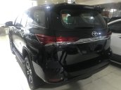 Cần bán Toyota Fortuner máy dầu, số tự động, sản xuất 2018 màu đen, 1 tỷ 094 triệu, xe nhập