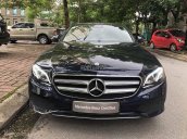 Bán xe Mercedes E250 cũ đăng ký 2018, màu xanh Cavansite, chạy 12870 km như mới giá rẻ