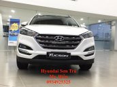 Bán xe Hyundai Tucson 2.0 MPI sản xuất năm 2019, màu trắng, xe nhập