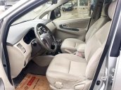 Bán xe Toyota Innova E 2014 - Màu bạc