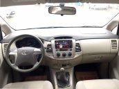 Bán xe Toyota Innova E 2014 - Màu bạc