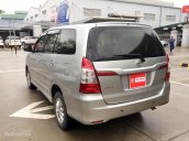 Bán xe Toyota Innova E 2014 - Màu bạc