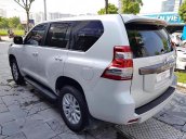 Cần bán Toyota Prado 2.7 sản xuất năm 2017, màu trắng 