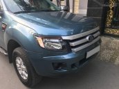 Cần bán gấp Ford Ranger 2016 máy dầu, tự động, màu xanh xe ít đi