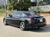 Cần bán gấp Mercedes-Benz C class đời 2015 màu đen, 1 tỷ 570 triệu