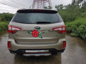 Cần bán Kia Sorento sản xuất 2014, màu ghi vàng